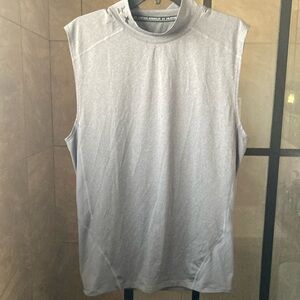 Under Armour Men's Gray Sleeveless Shirt